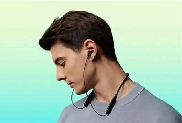 Bezprzewodowe słuchawki Oppo Enco M32 w isBestseller