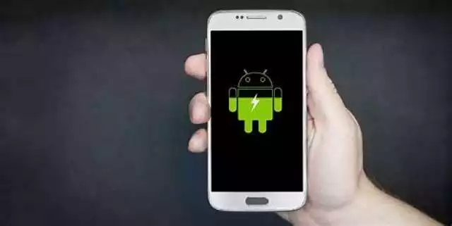 Małe telefony z Androidem też są potrzebne.  w availability
