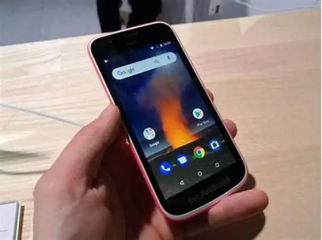 Nokia G300 to przystępny cenowo smartfon 5G w model