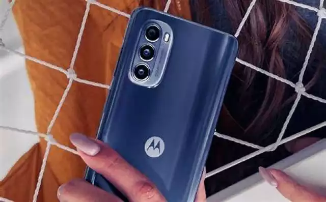 Projekt telefonu Moto G52 został już ujawniony  w categoryURL