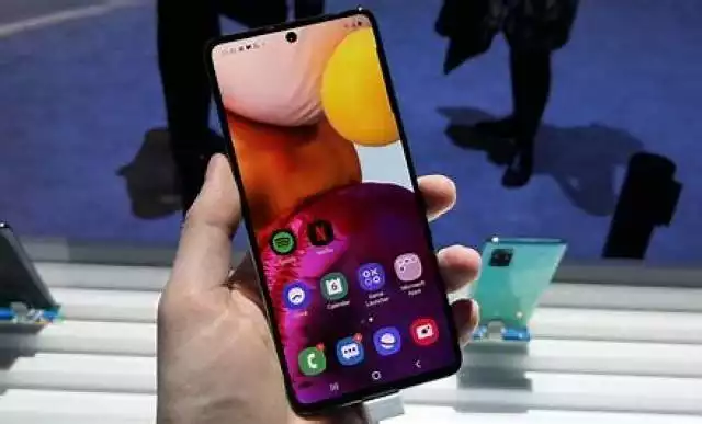 Samsung Galaxy M53 5G to telefon dostosowany do 5G w product_type