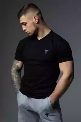Czarny T-Shirt Męski V-Neck Basic All Bl Odzież Trec Wear®