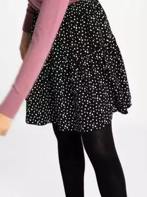 Czarna spódniczka dziewczęca z falbankam Podobne : Spódniczka czarna dopasowana dzianinowa ze zdobnymi guzikami w kolorze złota wysoki stan Otylia - 23715