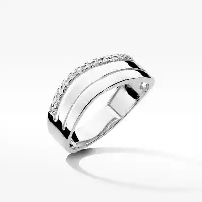 Oferujemy elegancki złoty pierścionek zaręczynowy z brylantem,  który zachwyci Twoją ukochaną. Jest stylowy i dopracowany w każdym szczególe. Jeśli szukasz krążka trwałego i ponadczasowo pięknego – wybierz tę propozycję. Wytrawni znawcy biżuteryjnego wzornictwa stworzyli model dla wymagają