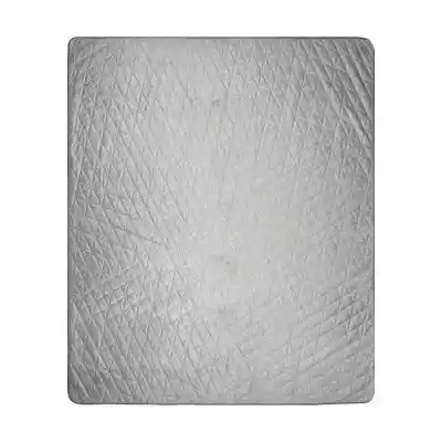 Narzuta Luiz srebrna 200 x 220 cm Podobne : Narzuta LUIZ biało-srebrny 170X210 - 213087