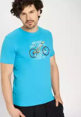 Czym sie wyróżnia:
przewiewny materiał: 100% bawełna
klasyczny krój
krótki rękaw
na piersi nadruk z motywem rowerowym
kolor: niebieski
dekoracyjny detal Volcano
Niebieska koszulka bawełniana dla mężczyzn
Klasyczna koszulka T-NATE to idealny t-shirt dla fanów jazdy na rowerze. Inspiruj