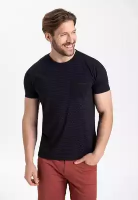 Granatowa koszulka męska z kieszonką T-C Podobne : Granatowa koszulka z gumowym nadrukiem T-MONTE - 27097