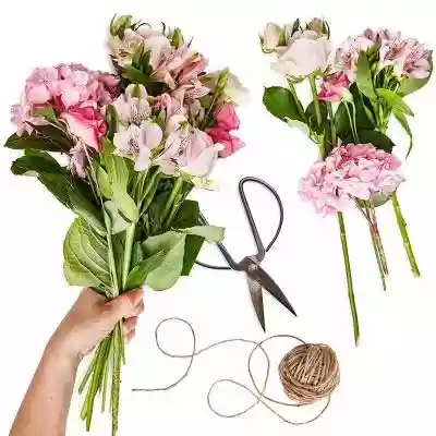 Wybór Florysty – dla Mamy Kompozycja z najpiękniejszych,  lokalnie i sezonowo dostępnych kwiatów Wykonana z pasją i starannością przez doświadczonych florystów Szybka dostawa,  nawet w ten sam dzień Nr produktu: BOU17_99