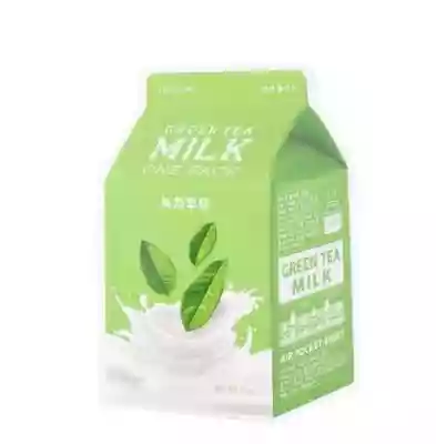 A'PIEU Green Tea Milk One-Pack,  Mleczna,  kojąca maseczka na bazie zielonej herbaty w bawełnianej płachcie 21g Mleczna,  kojąca maska do twarzy na bazie zielonej herbaty. Płachta wykonana została ze 100% bawełny,  dzięki czemu jest bardzo delikatna i hipoalergiczna.  Formuła esencji obejm
