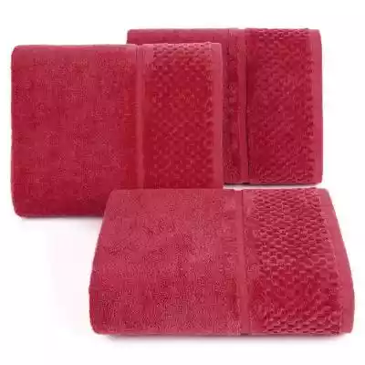Klasyczny ręcznik kąpielowy z chłonnej tkaniny bawełnianej o splocie frotte. Minimalistyczna bordiura z weluru z dodatkiem lśniącej,  metalicznej nici. szerokość: 30 cm,  długość: 50 cm,  kolor: czerwony,  Gramatura: 550 GSM,  Skład: 100% bawełna