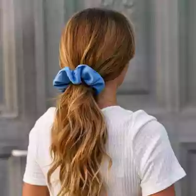 Gumka do włosów niebieska - sklep z odzi na lato