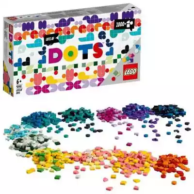 ﻿ Kreatywny zestaw Lego Dots Duży zestaw dla miłośników kreatywnej zabawy zestawami Lego Dots. Klocki pozwolą rozwinąć wyobraźnię i stworzyć piękne arcydzieła,  które możemy postawić na półce,  albo podarować komuś jako piękny prezent wykonany przez nas samych. Dołączone małe elementy pozw