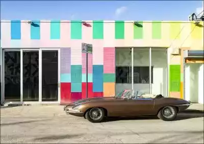 ﻿ Storefront and snazzy car in the Wynwood neighborhood of Miami,  Florida.,  Carol Highsmith - plakat 60x40 cm Wysoka jakość wydruku . Wydruk plakatów na papierze satynowym gwarantuje żywe i trwałe kolory. Bezpieczne opakowanie . Plakat jest rolowany,  foliowany i pakowany w twardą karton