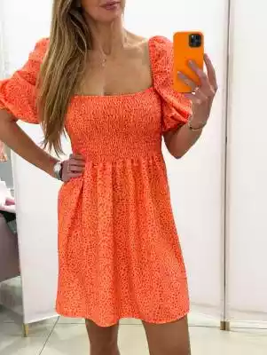 Sukienka pomarańczowa we wzory na krótki