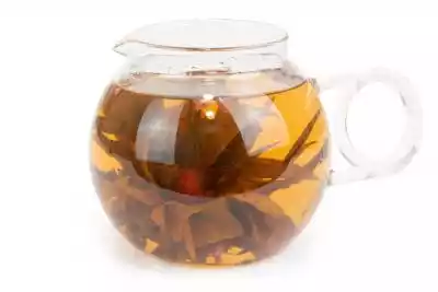 Kto kiedykolwiek wziął kulę ręcznie związanych liści herbacianych,  tego od razu zainteresuje co się za tym kryje.Jak herbata 