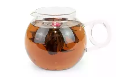 Rzadkość - czarna herbata ręcznie wiązana tak,  że jedna kula wystarczy na jeden  wielki kubek herbaty.Po wlaniu pączek herbaty rozwija się do przepięknej perły  różowo - czerwonego kwiatu. Ta kwitnąca herbata ma smak unikalnej kombinacji czarnej herbaty i kwiatowej słodyczy.